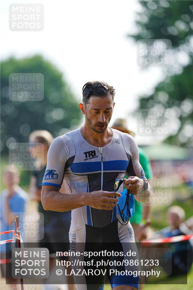 21.06.2026 - 29. Vierlanden-Triathlon LAZAROV Photography http://msf.ph/oto/9861233 21.06.2026 08:48:13 Schwimmen 130, 175 meine-sportfotos.de