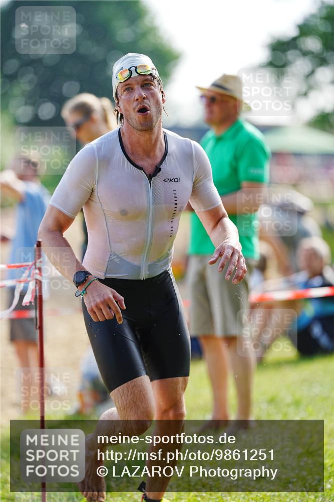 21.06.2026 - 29. Vierlanden-Triathlon LAZAROV Photography http://msf.ph/oto/9861251 21.06.2026 08:48:27 Schwimmen 75, 83, 119, 186 meine-sportfotos.de