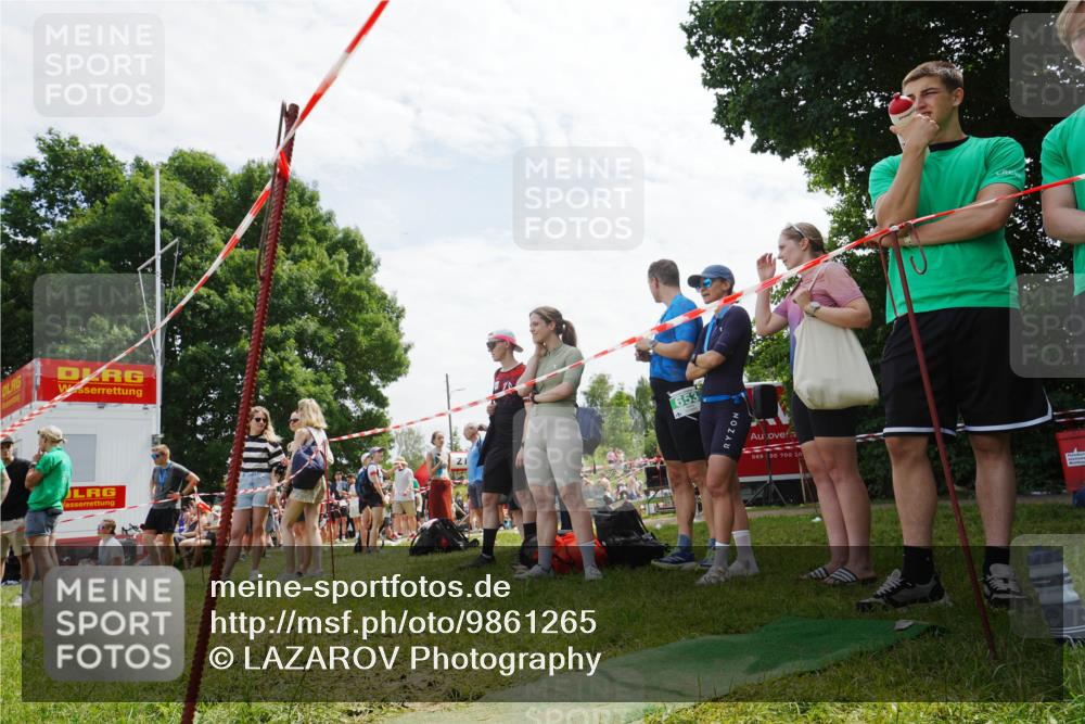 21.06.2026 - 29. Vierlanden-Triathlon LAZAROV Photography http://msf.ph/oto/9861265 21.06.2026 13:07:04 Schwimmen  meine-sportfotos.de