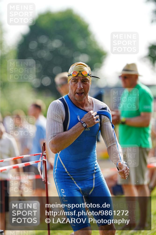 21.06.2026 - 29. Vierlanden-Triathlon LAZAROV Photography http://msf.ph/oto/9861272 21.06.2026 08:48:37 Schwimmen 75, 80, 119, 186, 198 meine-sportfotos.de