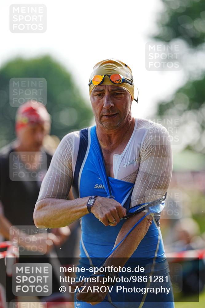 21.06.2026 - 29. Vierlanden-Triathlon LAZAROV Photography http://msf.ph/oto/9861281 21.06.2026 08:48:38 Schwimmen 75, 80, 119, 186, 198 meine-sportfotos.de