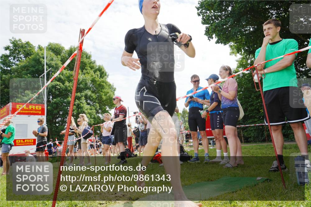 21.06.2026 - 29. Vierlanden-Triathlon LAZAROV Photography http://msf.ph/oto/9861343 21.06.2026 13:09:46 Schwimmen 1110, 1126, 1132, 1138, 1154 meine-sportfotos.de