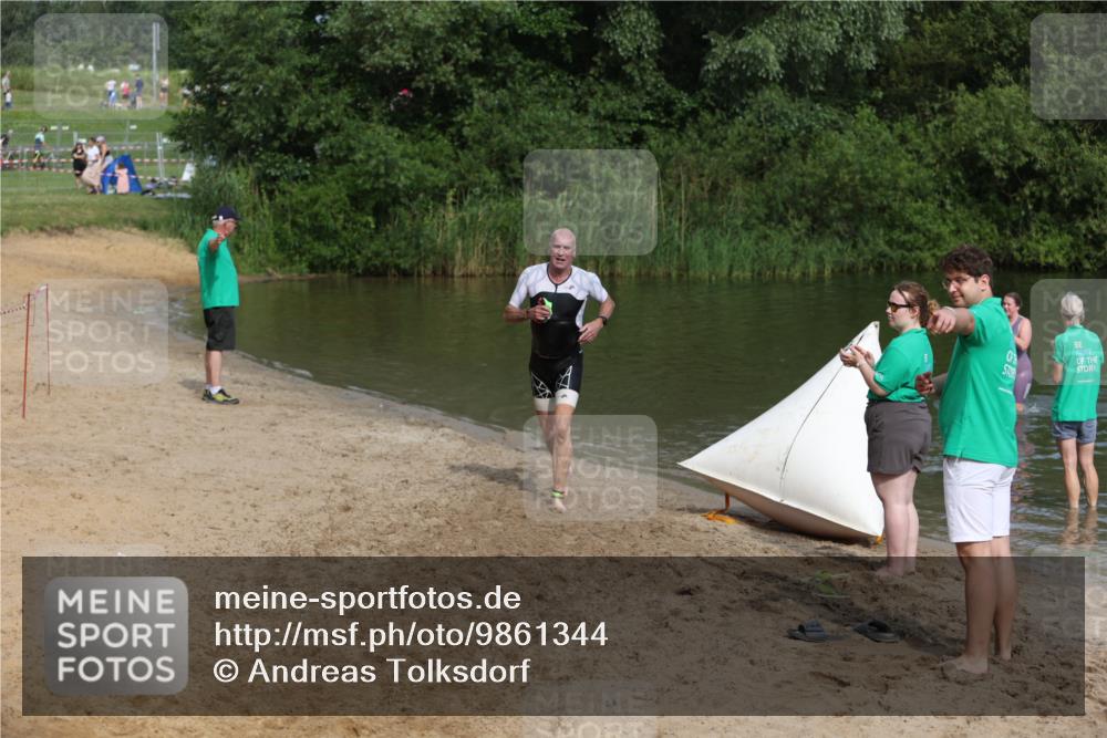 21.06.2026 - 29. Vierlanden-Triathlon Andreas Tolksdorf http://msf.ph/oto/9861344 21.06.2026 09:14:20 Schwimmen 133 meine-sportfotos.de