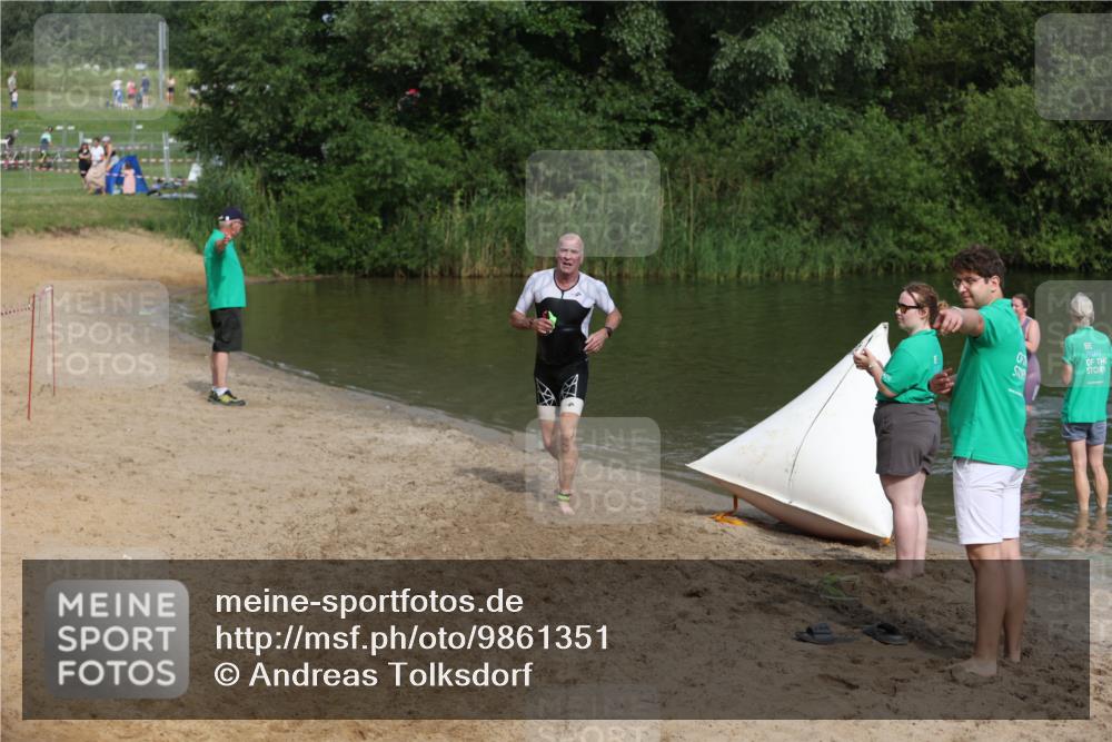 21.06.2026 - 29. Vierlanden-Triathlon Andreas Tolksdorf http://msf.ph/oto/9861351 21.06.2026 09:14:20 Schwimmen 133 meine-sportfotos.de