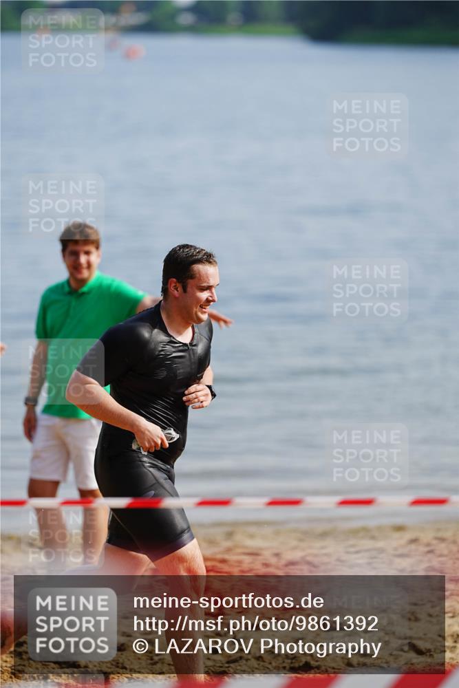 21.06.2026 - 29. Vierlanden-Triathlon LAZAROV Photography http://msf.ph/oto/9861392 21.06.2026 08:55:03 Schwimmen 19 meine-sportfotos.de