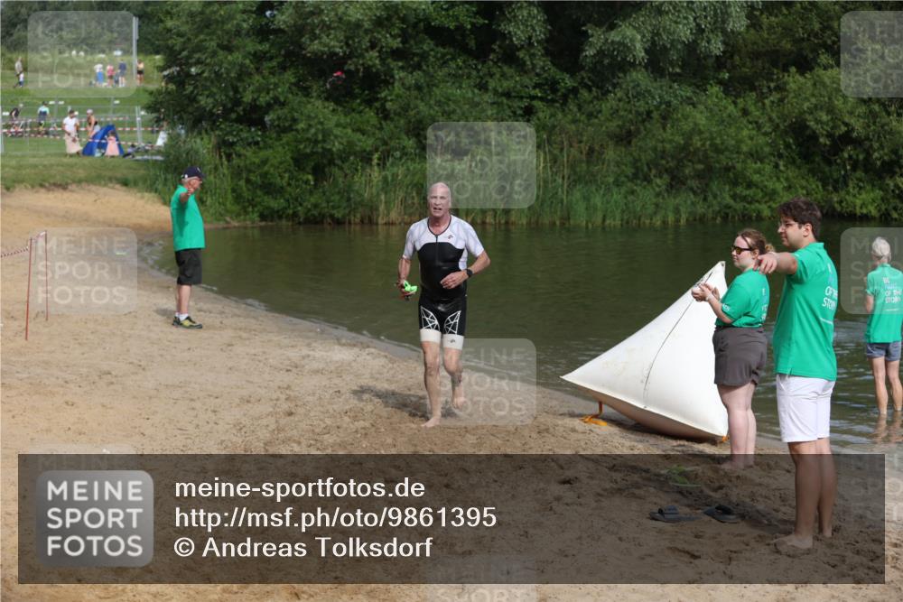 21.06.2026 - 29. Vierlanden-Triathlon Andreas Tolksdorf http://msf.ph/oto/9861395 21.06.2026 09:14:20 Schwimmen 133 meine-sportfotos.de