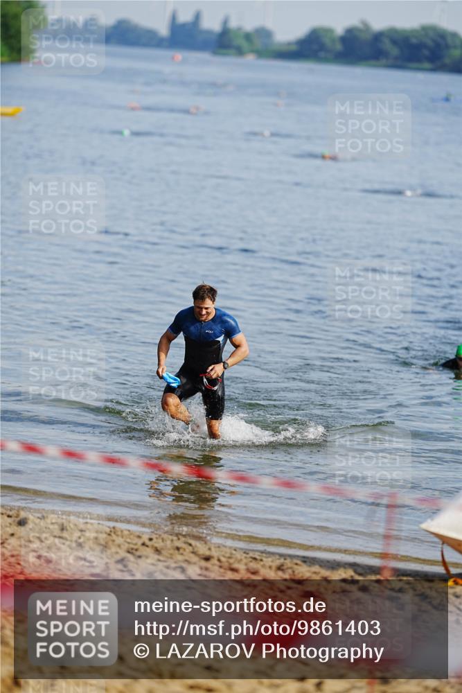 21.06.2026 - 29. Vierlanden-Triathlon LAZAROV Photography http://msf.ph/oto/9861403 21.06.2026 08:55:30 Schwimmen  meine-sportfotos.de