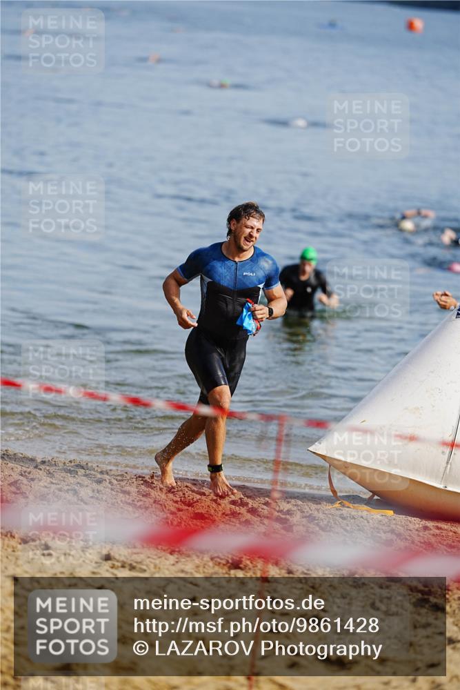 21.06.2026 - 29. Vierlanden-Triathlon LAZAROV Photography http://msf.ph/oto/9861428 21.06.2026 08:55:33 Schwimmen 113 meine-sportfotos.de
