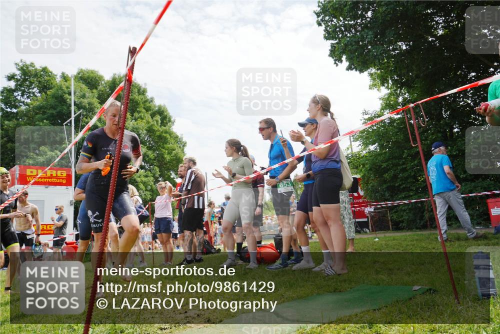 21.06.2026 - 29. Vierlanden-Triathlon LAZAROV Photography http://msf.ph/oto/9861429 21.06.2026 13:11:41 Schwimmen 1122, 1128, 1150, 1156, 1164, 1166 meine-sportfotos.de