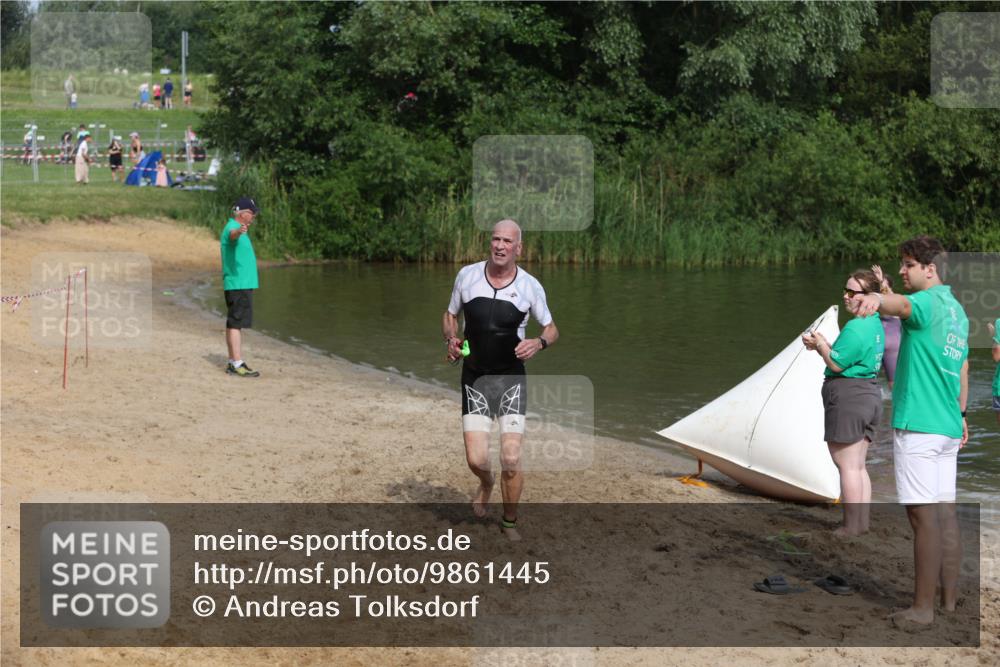 21.06.2026 - 29. Vierlanden-Triathlon Andreas Tolksdorf http://msf.ph/oto/9861445 21.06.2026 09:14:21 Schwimmen 133 meine-sportfotos.de