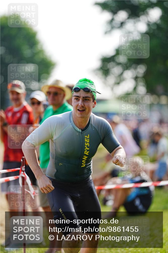 21.06.2026 - 29. Vierlanden-Triathlon LAZAROV Photography http://msf.ph/oto/9861455 21.06.2026 08:57:22 Schwimmen 41 meine-sportfotos.de