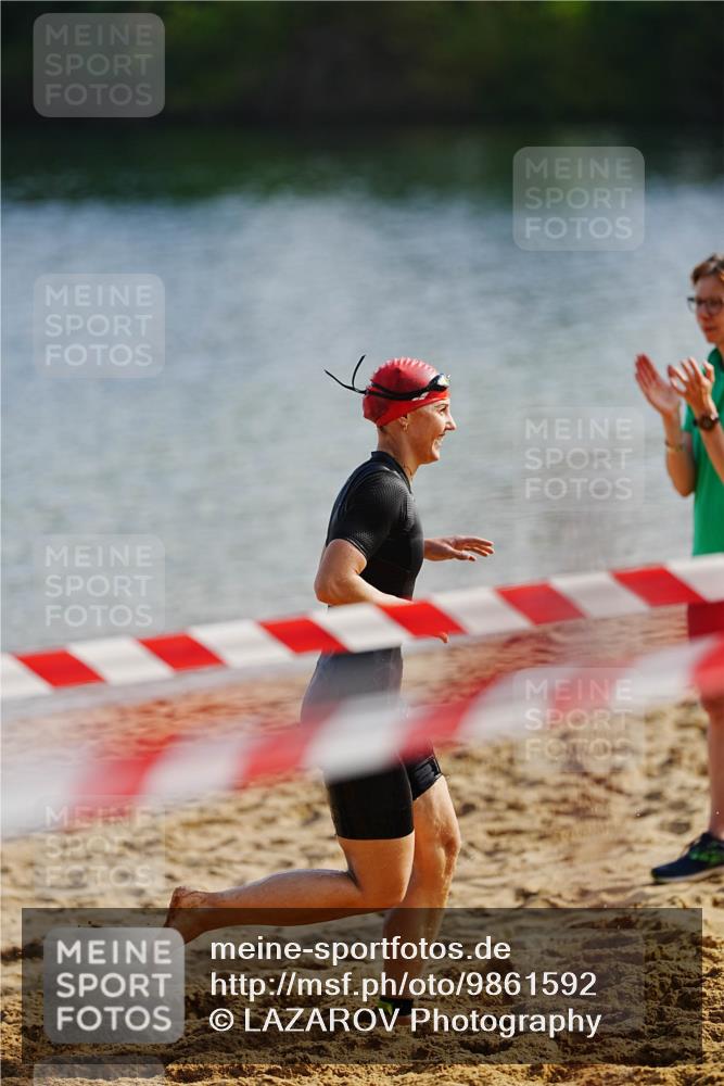21.06.2026 - 29. Vierlanden-Triathlon LAZAROV Photography http://msf.ph/oto/9861592 21.06.2026 08:59:14 Schwimmen 168, 242 meine-sportfotos.de