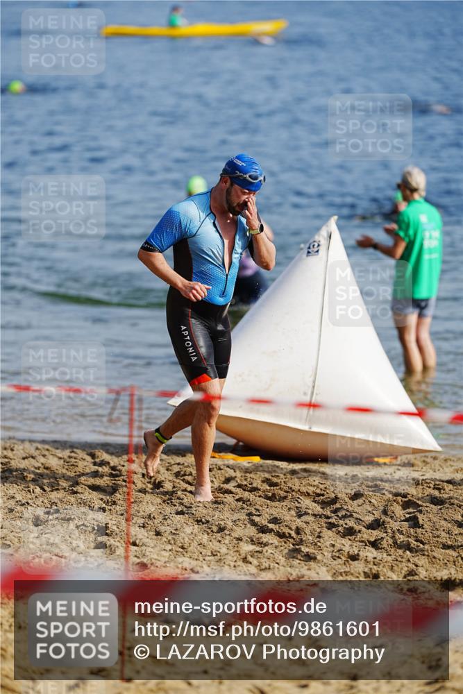 21.06.2026 - 29. Vierlanden-Triathlon LAZAROV Photography http://msf.ph/oto/9861601 21.06.2026 09:00:37 Schwimmen 183 meine-sportfotos.de