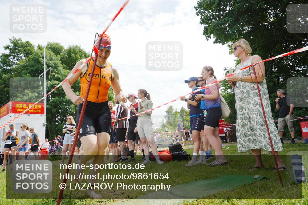 21.06.2026 - 29. Vierlanden-Triathlon LAZAROV Photography http://msf.ph/oto/9861654 21.06.2026 13:13:12 Schwimmen 1143 meine-sportfotos.de