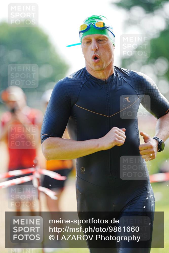 21.06.2026 - 29. Vierlanden-Triathlon LAZAROV Photography http://msf.ph/oto/9861660 21.06.2026 09:01:06 Schwimmen 74, 116, 140 meine-sportfotos.de