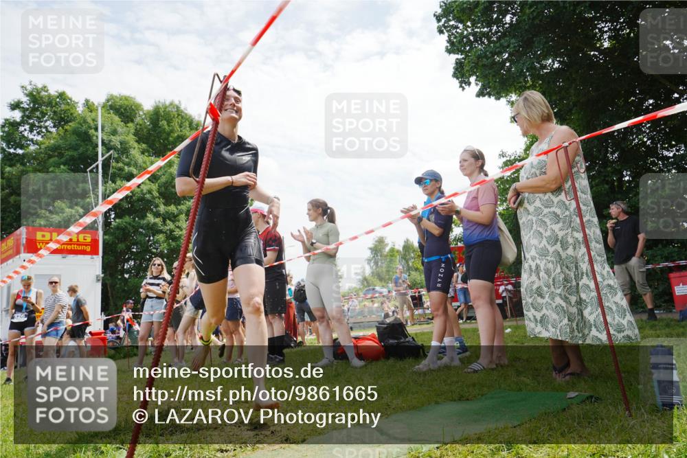 21.06.2026 - 29. Vierlanden-Triathlon LAZAROV Photography http://msf.ph/oto/9861665 21.06.2026 13:13:18 Schwimmen 1106, 1109, 1143 meine-sportfotos.de