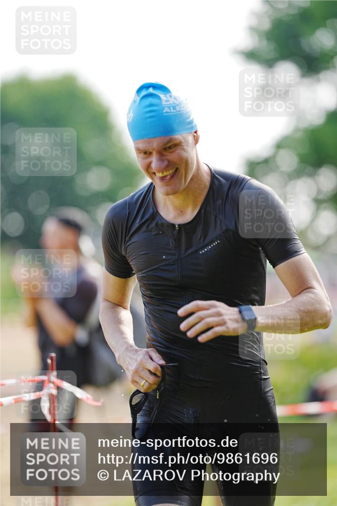 21.06.2026 - 29. Vierlanden-Triathlon LAZAROV Photography http://msf.ph/oto/9861696 21.06.2026 09:02:46 Schwimmen 128 meine-sportfotos.de