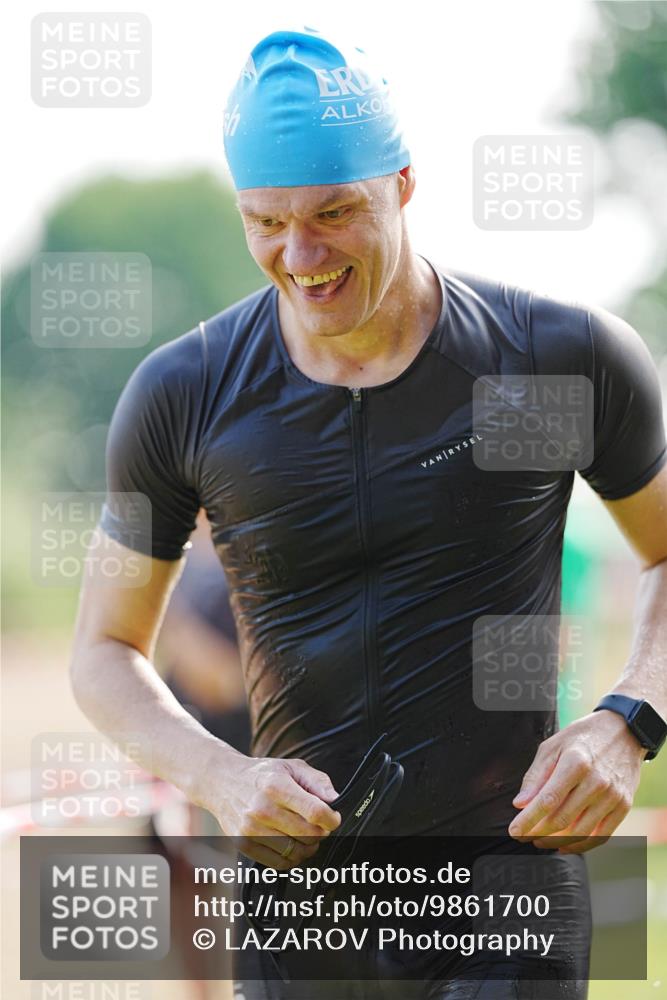 21.06.2026 - 29. Vierlanden-Triathlon LAZAROV Photography http://msf.ph/oto/9861700 21.06.2026 09:02:46 Schwimmen 128 meine-sportfotos.de
