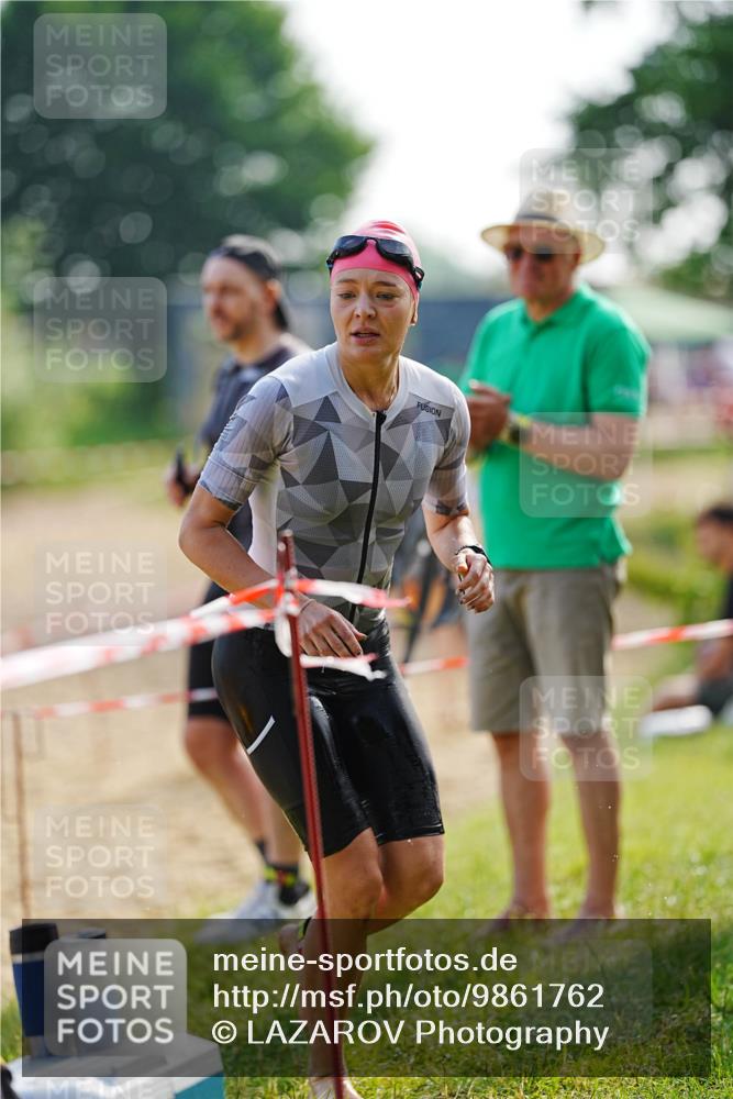 21.06.2026 - 29. Vierlanden-Triathlon LAZAROV Photography http://msf.ph/oto/9861762 21.06.2026 09:04:21 Schwimmen 244 meine-sportfotos.de