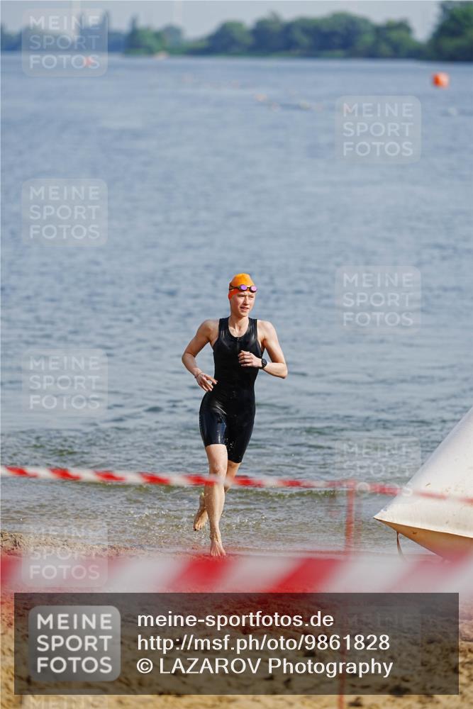 21.06.2026 - 29. Vierlanden-Triathlon LAZAROV Photography http://msf.ph/oto/9861828 21.06.2026 09:05:48 Schwimmen 299 meine-sportfotos.de