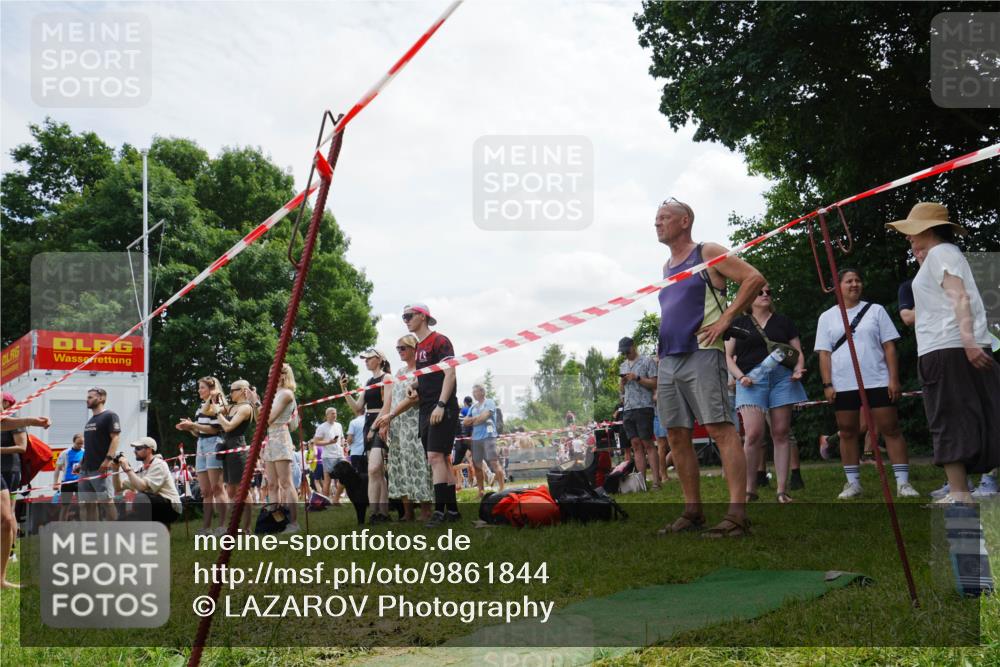 21.06.2026 - 29. Vierlanden-Triathlon LAZAROV Photography http://msf.ph/oto/9861844 21.06.2026 13:23:52 Schwimmen 1191, 1207, 1218 meine-sportfotos.de