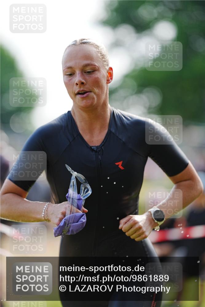 21.06.2026 - 29. Vierlanden-Triathlon LAZAROV Photography http://msf.ph/oto/9861889 21.06.2026 09:08:23 Schwimmen 224, 228, 1354 meine-sportfotos.de