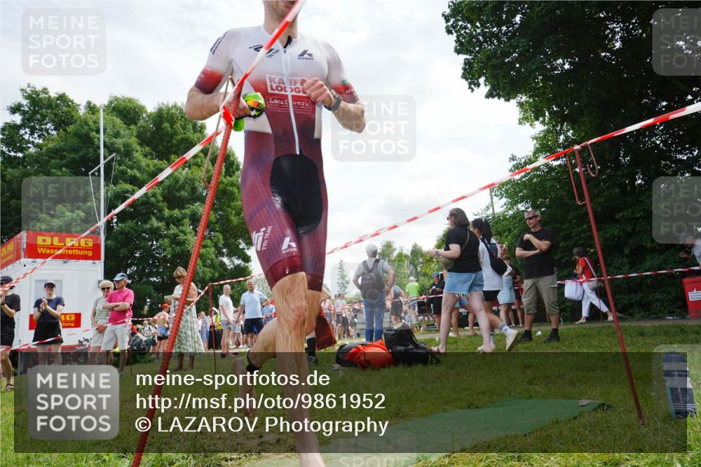 21.06.2026 - 29. Vierlanden-Triathlon LAZAROV Photography http://msf.ph/oto/9861952 21.06.2026 13:26:10 Schwimmen 1194, 1203, 1213, 1225 meine-sportfotos.de