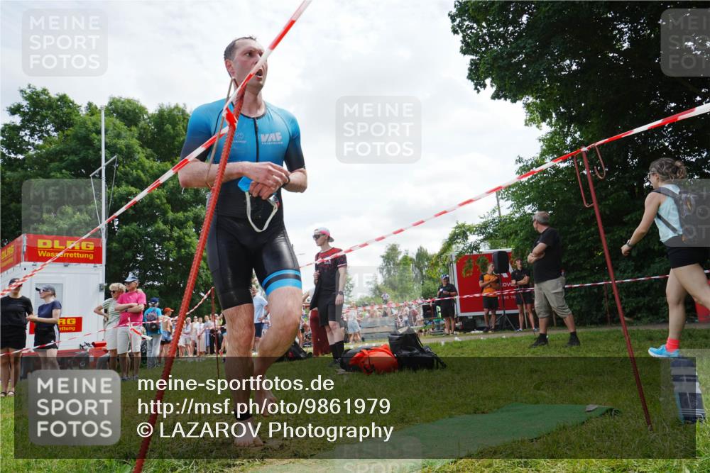 21.06.2026 - 29. Vierlanden-Triathlon LAZAROV Photography http://msf.ph/oto/9861979 21.06.2026 13:26:45 Schwimmen 1167, 1184, 1185 meine-sportfotos.de