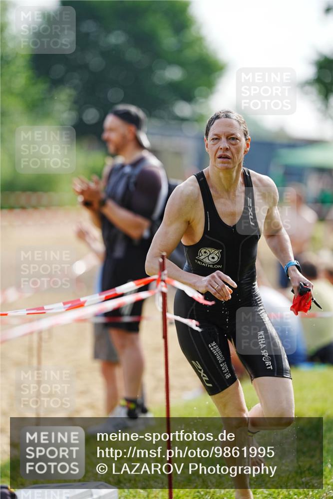 21.06.2026 - 29. Vierlanden-Triathlon LAZAROV Photography http://msf.ph/oto/9861995 21.06.2026 09:10:09 Schwimmen 278 meine-sportfotos.de