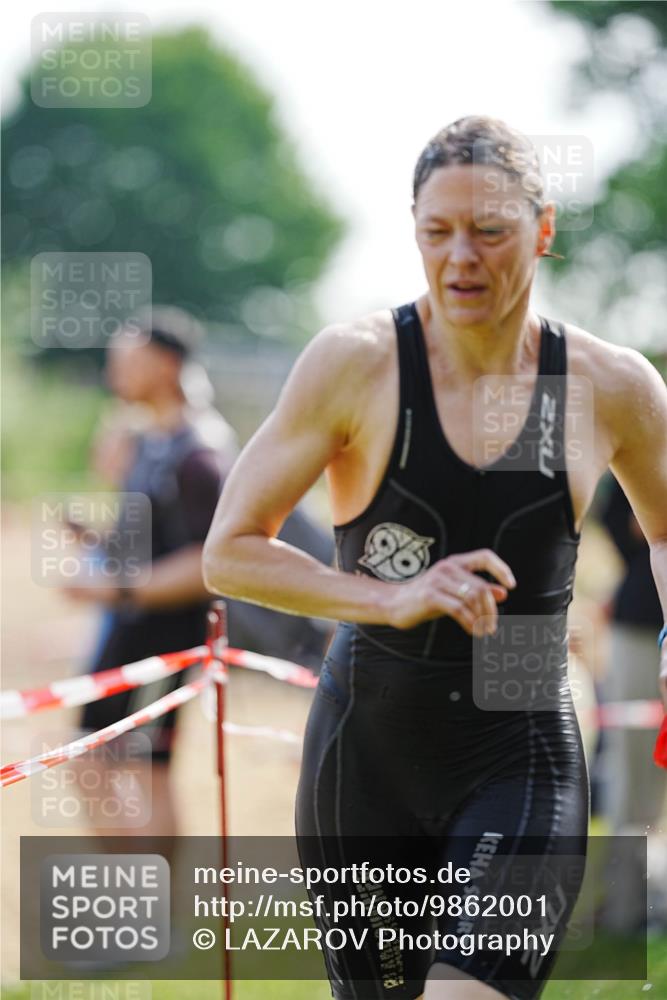 21.06.2026 - 29. Vierlanden-Triathlon LAZAROV Photography http://msf.ph/oto/9862001 21.06.2026 09:10:10 Schwimmen 278 meine-sportfotos.de