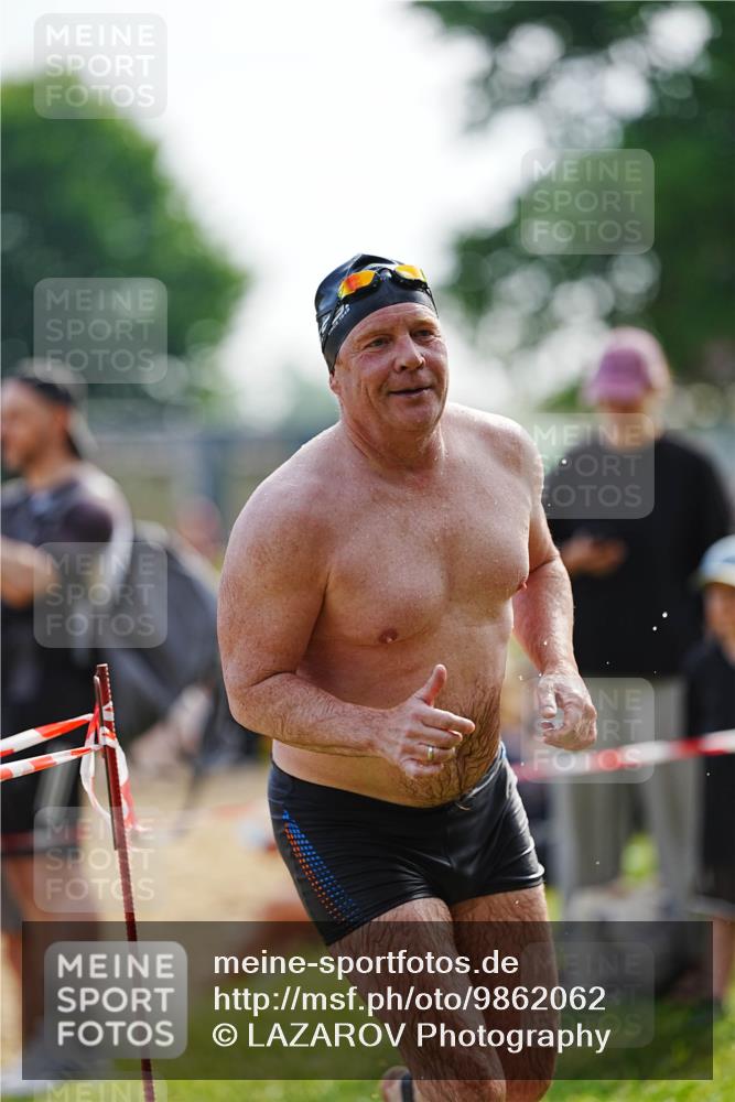 21.06.2026 - 29. Vierlanden-Triathlon LAZAROV Photography http://msf.ph/oto/9862062 21.06.2026 09:10:46 Schwimmen 267, 271, 274, 284, 293, 298, 301 meine-sportfotos.de
