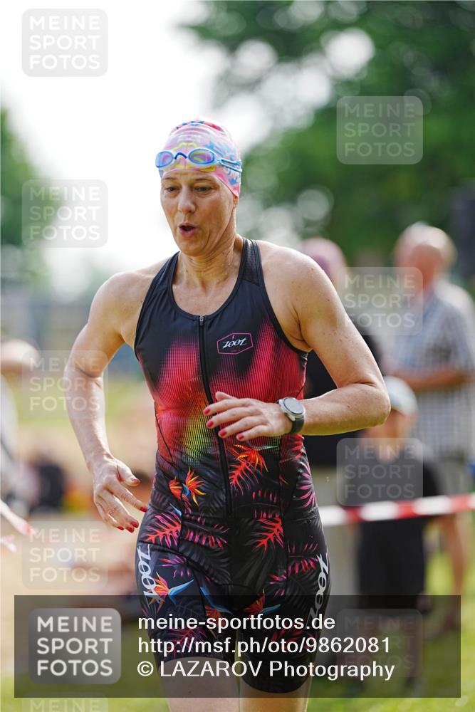 21.06.2026 - 29. Vierlanden-Triathlon LAZAROV Photography http://msf.ph/oto/9862081 21.06.2026 09:10:57 Schwimmen 273, 274, 301 meine-sportfotos.de