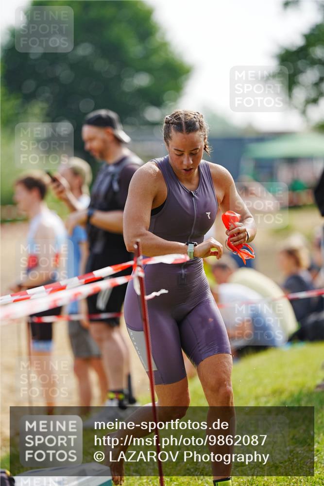 21.06.2026 - 29. Vierlanden-Triathlon LAZAROV Photography http://msf.ph/oto/9862087 21.06.2026 09:11:00 Schwimmen 273, 274 meine-sportfotos.de