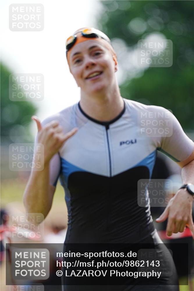 21.06.2026 - 29. Vierlanden-Triathlon LAZAROV Photography http://msf.ph/oto/9862143 21.06.2026 09:11:55 Schwimmen 91, 255, 264, 300 meine-sportfotos.de