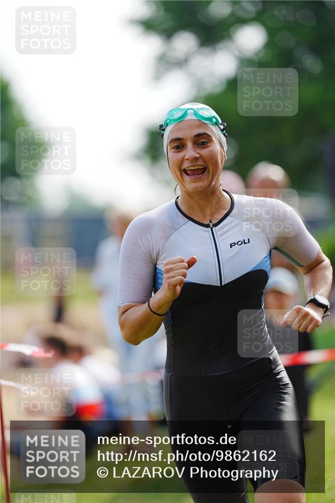 21.06.2026 - 29. Vierlanden-Triathlon LAZAROV Photography http://msf.ph/oto/9862162 21.06.2026 09:12:15 Schwimmen 252, 272 meine-sportfotos.de