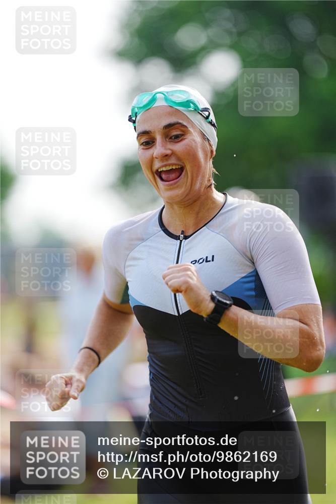 21.06.2026 - 29. Vierlanden-Triathlon LAZAROV Photography http://msf.ph/oto/9862169 21.06.2026 09:12:16 Schwimmen 252, 272 meine-sportfotos.de