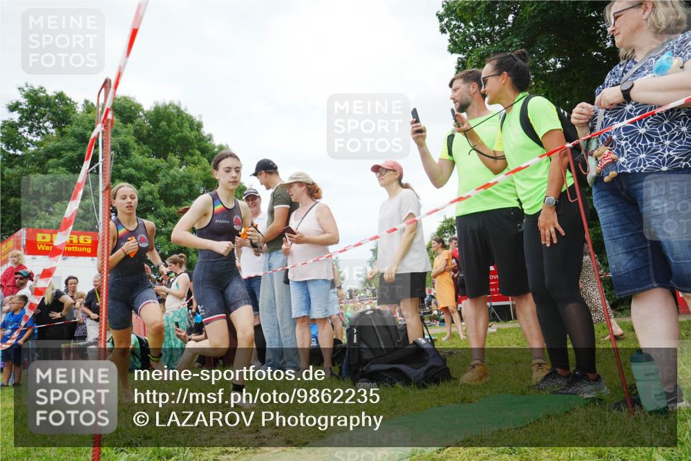 21.06.2026 - 29. Vierlanden-Triathlon LAZAROV Photography http://msf.ph/oto/9862235 21.06.2026 14:36:56 Schwimmen 1260, 1265, 1266, 1272, 1273, 1278, 1282, 1284, 1290 meine-sportfotos.de