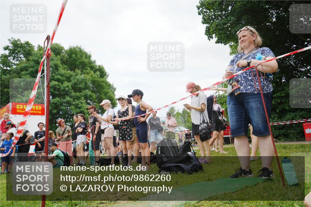 21.06.2026 - 29. Vierlanden-Triathlon LAZAROV Photography http://msf.ph/oto/9862260 21.06.2026 14:37:43 Schwimmen 1236 meine-sportfotos.de