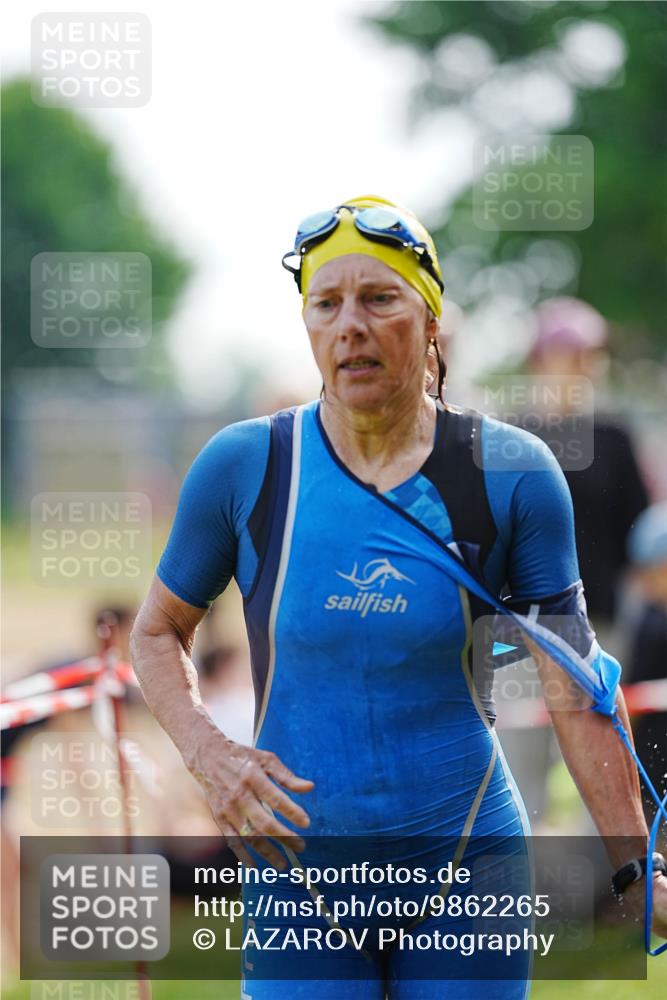 21.06.2026 - 29. Vierlanden-Triathlon LAZAROV Photography http://msf.ph/oto/9862265 21.06.2026 09:13:42 Schwimmen 265 meine-sportfotos.de