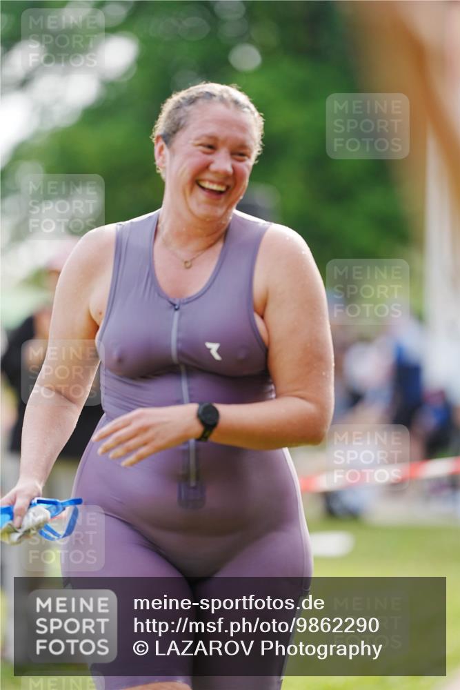 21.06.2026 - 29. Vierlanden-Triathlon LAZAROV Photography http://msf.ph/oto/9862290 21.06.2026 09:14:47 Schwimmen 296 meine-sportfotos.de