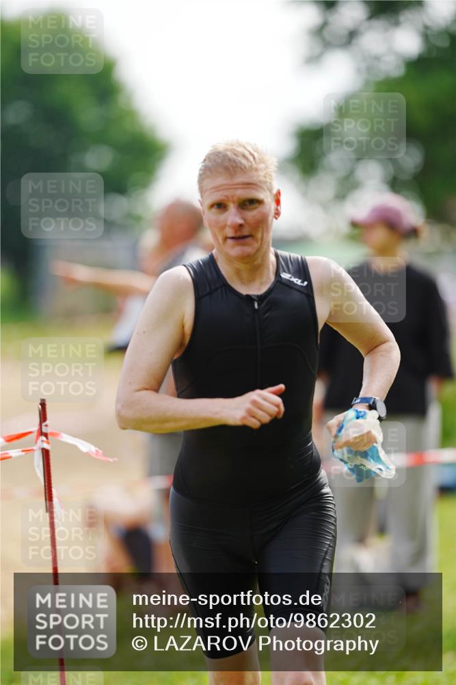 21.06.2026 - 29. Vierlanden-Triathlon LAZAROV Photography http://msf.ph/oto/9862302 21.06.2026 09:16:38 Schwimmen 236, 243, 277 meine-sportfotos.de
