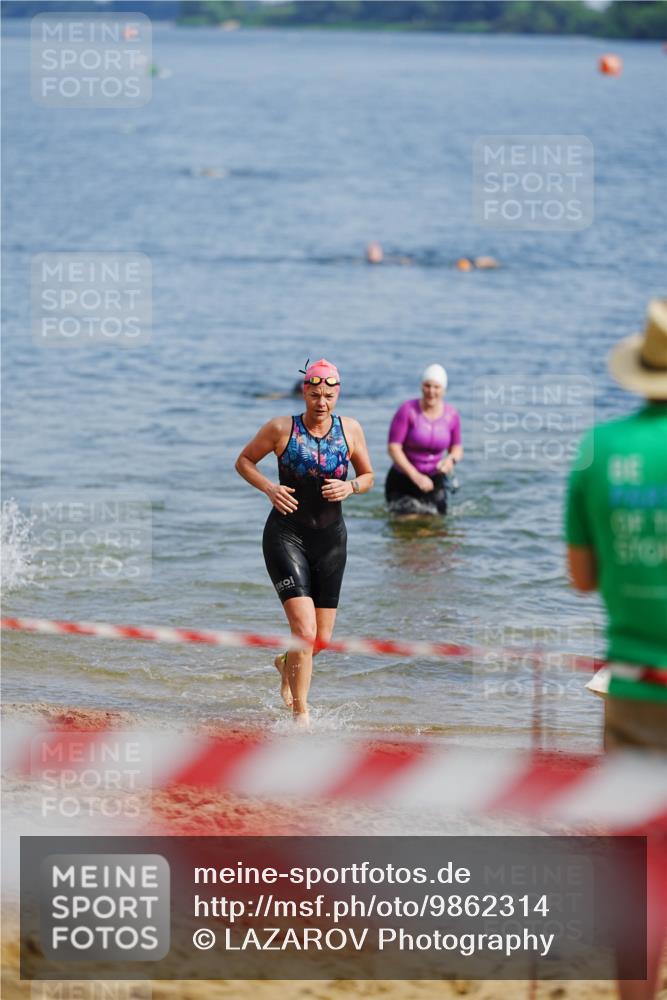 21.06.2026 - 29. Vierlanden-Triathlon LAZAROV Photography http://msf.ph/oto/9862314 21.06.2026 09:18:04 Schwimmen 232, 245 meine-sportfotos.de