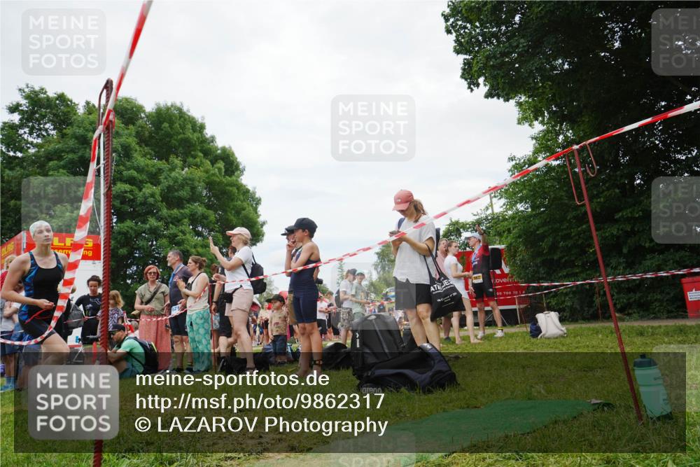 21.06.2026 - 29. Vierlanden-Triathlon LAZAROV Photography http://msf.ph/oto/9862317 21.06.2026 14:38:34 Schwimmen 1238, 1241, 1242, 1243, 1244, 1261, 1277, 1292, 1294 meine-sportfotos.de