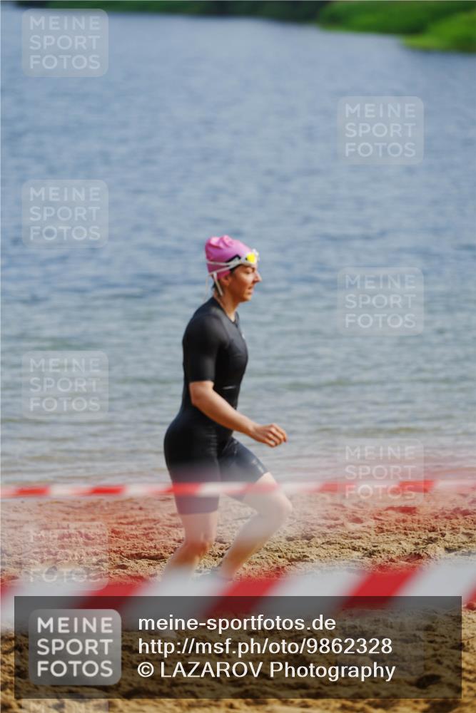 21.06.2026 - 29. Vierlanden-Triathlon LAZAROV Photography http://msf.ph/oto/9862328 21.06.2026 09:18:08 Schwimmen 232, 245, 259, 281 meine-sportfotos.de