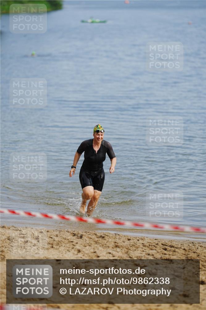 21.06.2026 - 29. Vierlanden-Triathlon LAZAROV Photography http://msf.ph/oto/9862338 21.06.2026 09:19:32 Schwimmen 295 meine-sportfotos.de