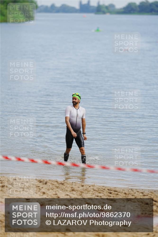 21.06.2026 - 29. Vierlanden-Triathlon LAZAROV Photography http://msf.ph/oto/9862370 21.06.2026 09:21:25 Schwimmen  meine-sportfotos.de