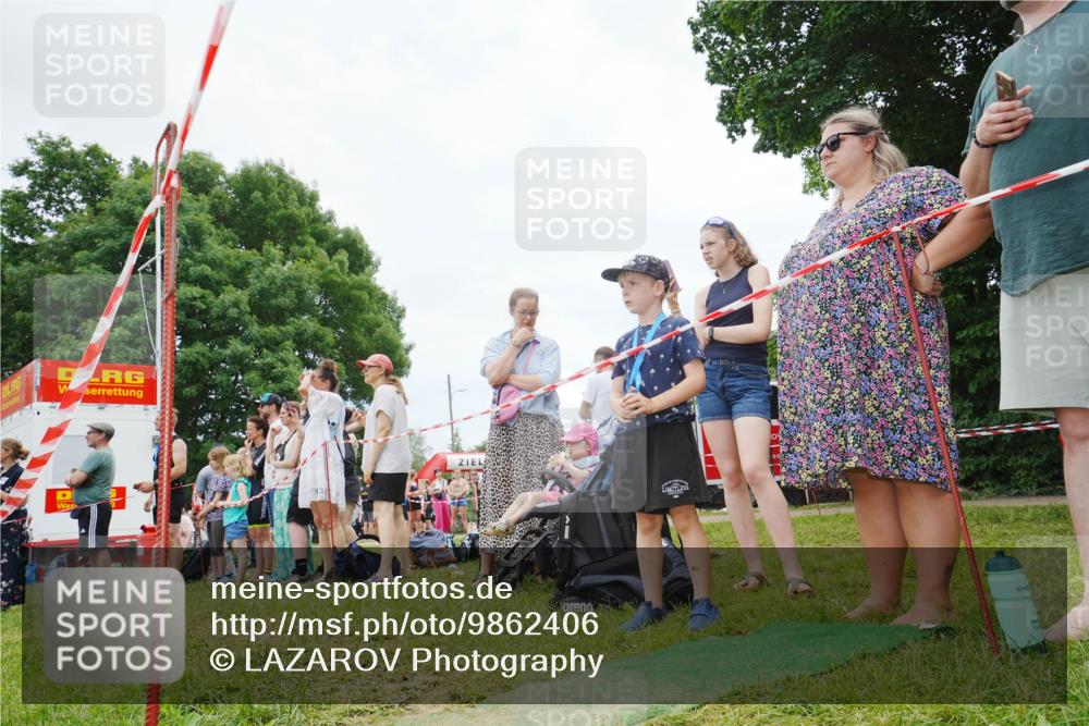 21.06.2026 - 29. Vierlanden-Triathlon LAZAROV Photography http://msf.ph/oto/9862406 21.06.2026 14:47:27 Schwimmen  meine-sportfotos.de