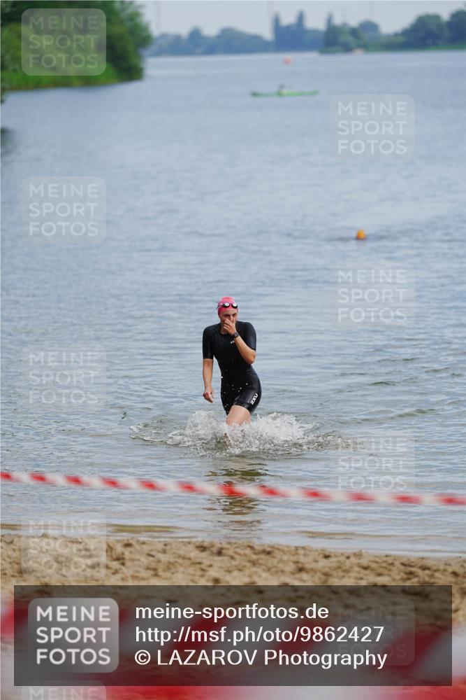 21.06.2026 - 29. Vierlanden-Triathlon LAZAROV Photography http://msf.ph/oto/9862427 21.06.2026 09:22:51 Schwimmen  meine-sportfotos.de