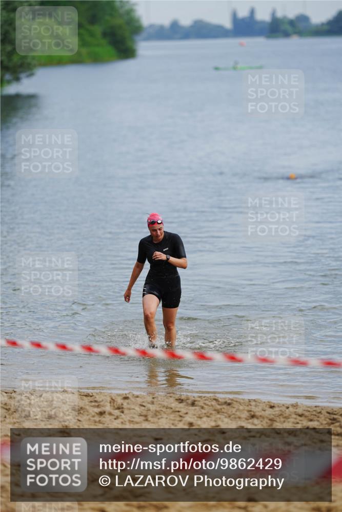 21.06.2026 - 29. Vierlanden-Triathlon LAZAROV Photography http://msf.ph/oto/9862429 21.06.2026 09:22:53 Schwimmen  meine-sportfotos.de