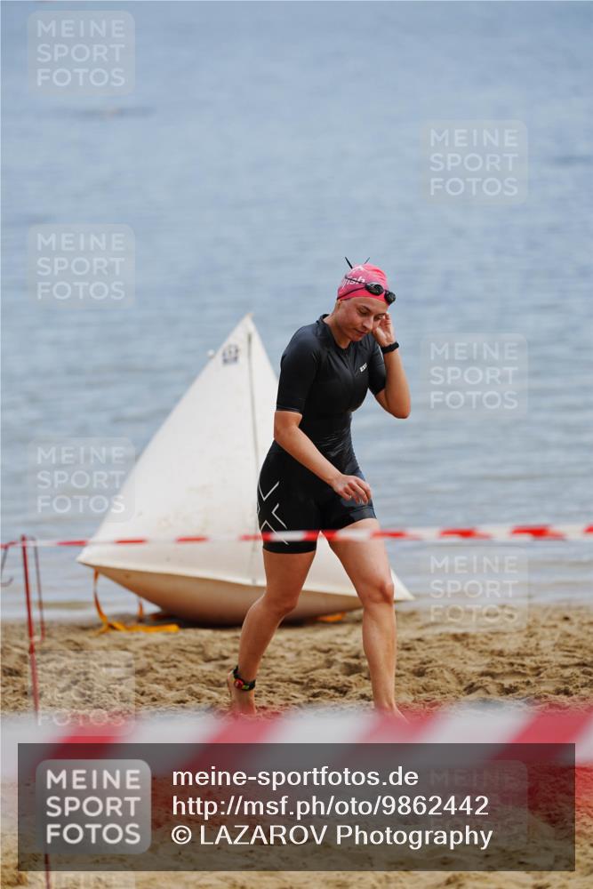21.06.2026 - 29. Vierlanden-Triathlon LAZAROV Photography http://msf.ph/oto/9862442 21.06.2026 09:22:58 Schwimmen 279 meine-sportfotos.de